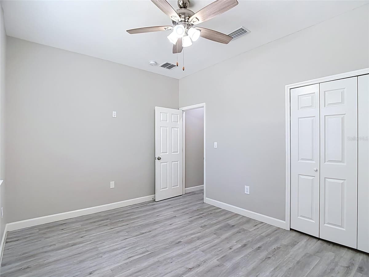 509 LAKE AVENUE — photo 43 of 60