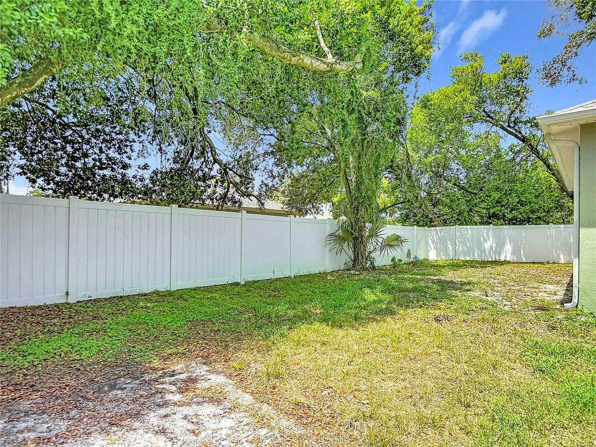 509 LAKE AVENUE — photo 54 of 60