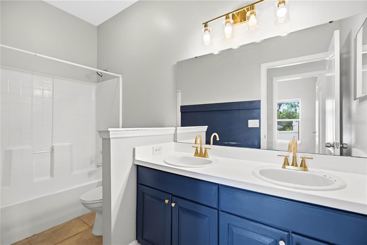 7933 REX HILL TRAIL — photo 21 of 35