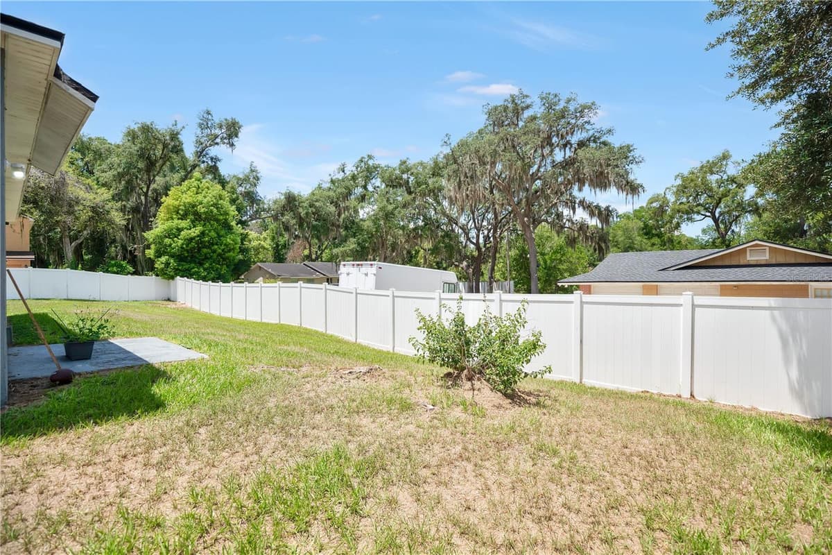 7933 REX HILL TRAIL — photo 26 of 35