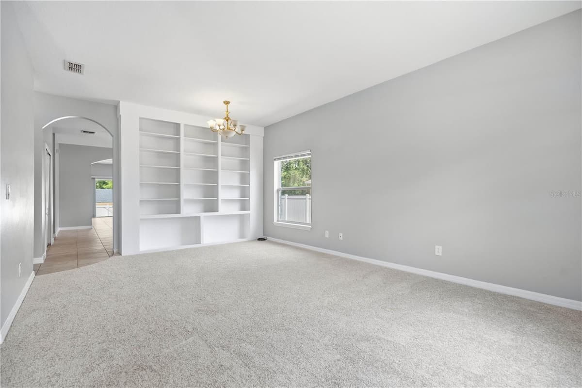 7933 REX HILL TRAIL — photo 5 of 35