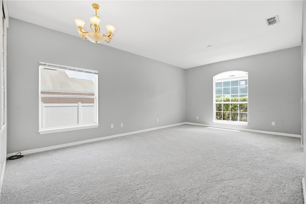 7933 REX HILL TRAIL — photo 6 of 35
