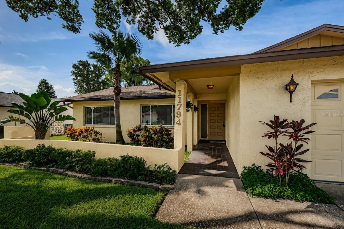 11794 96TH PLACE — photo 1 of 40