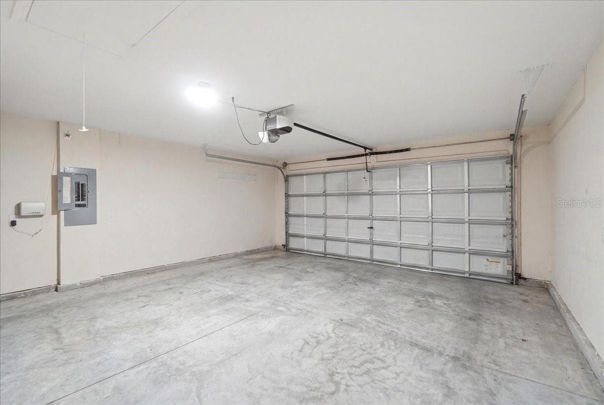 1593 LEMON AVENUE — photo 36 of 39