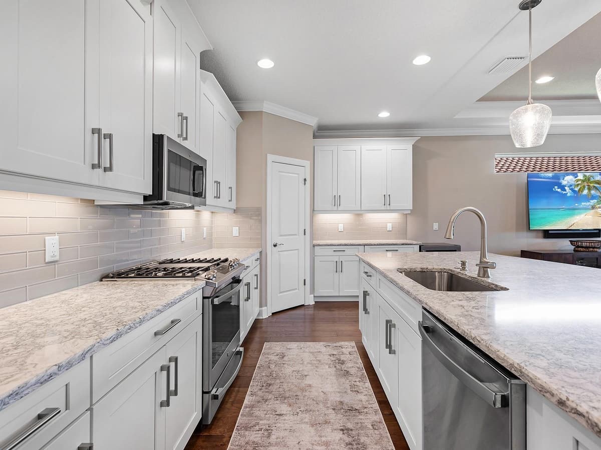5365 SALCANO STREET — photo 7 of 46