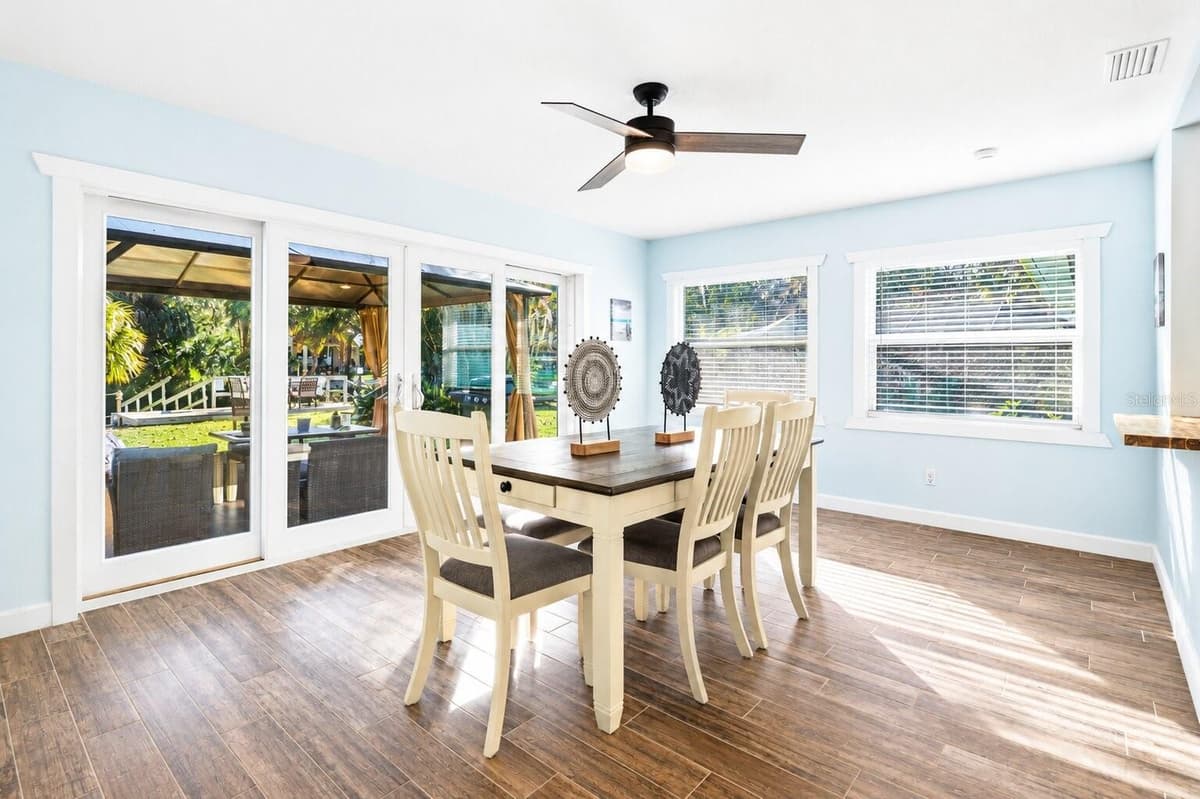 3619 SUWANNEE POINT — photo 13 of 39