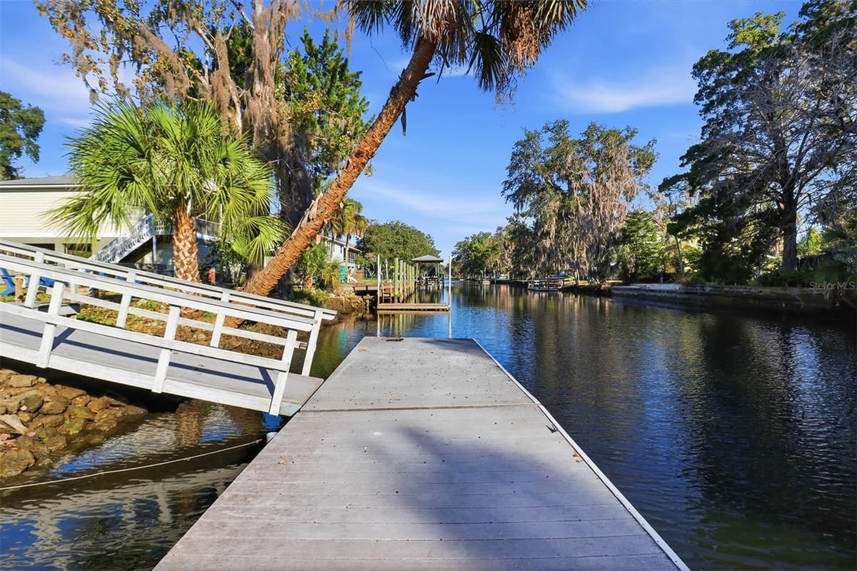 3619 SUWANNEE POINT — photo 4 of 39