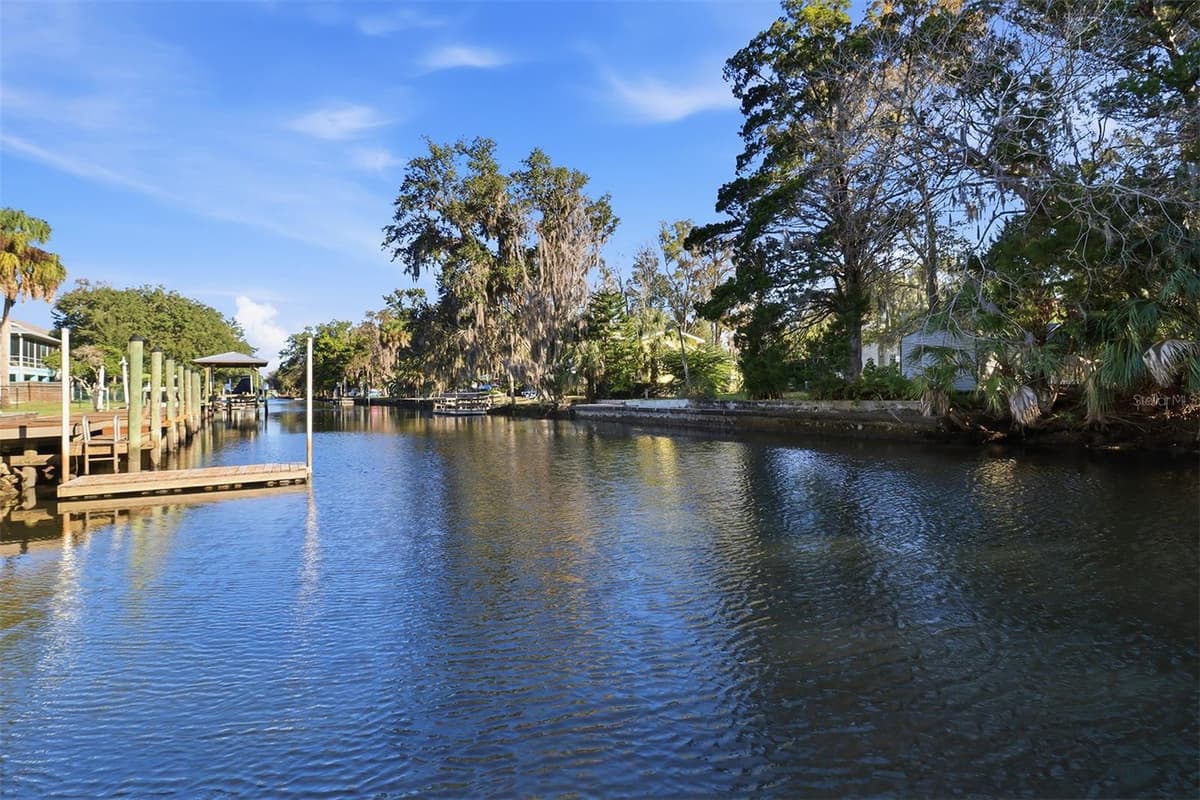 3619 SUWANNEE POINT — photo 3 of 39