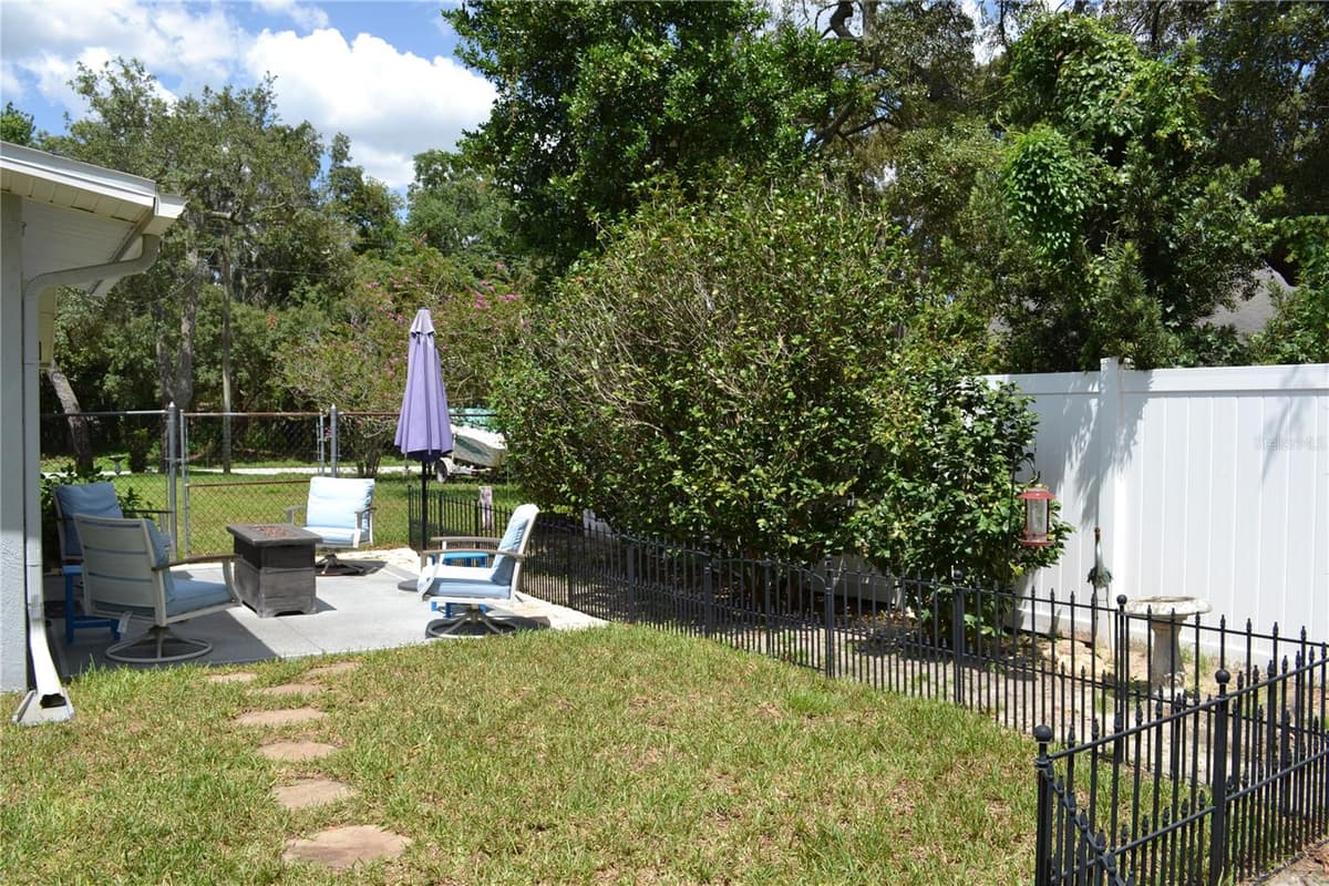 8236 ANNAPOLIS ROAD — photo 43 of 46