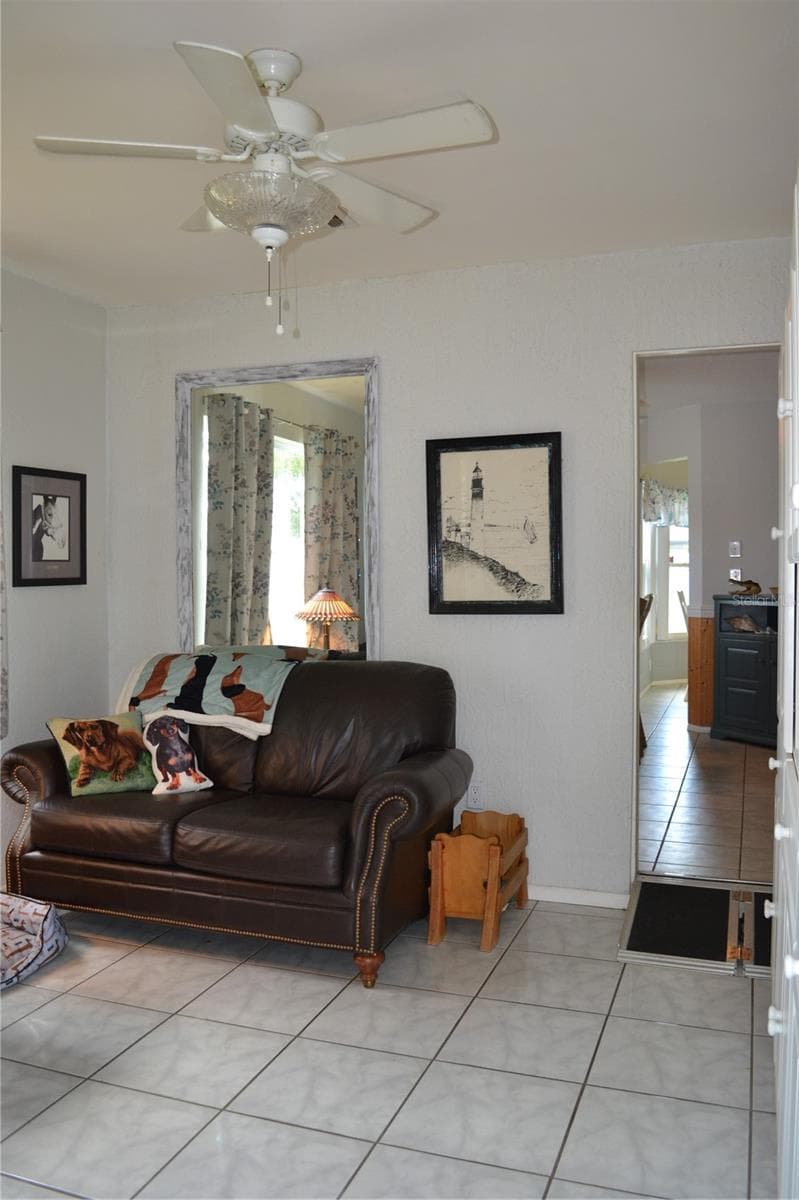 8236 ANNAPOLIS ROAD — photo 37 of 46