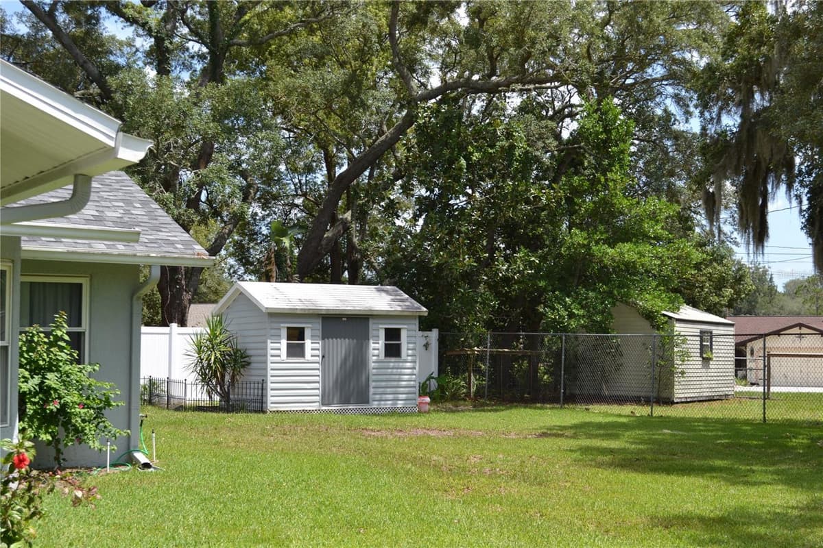 8236 ANNAPOLIS ROAD — photo 40 of 46
