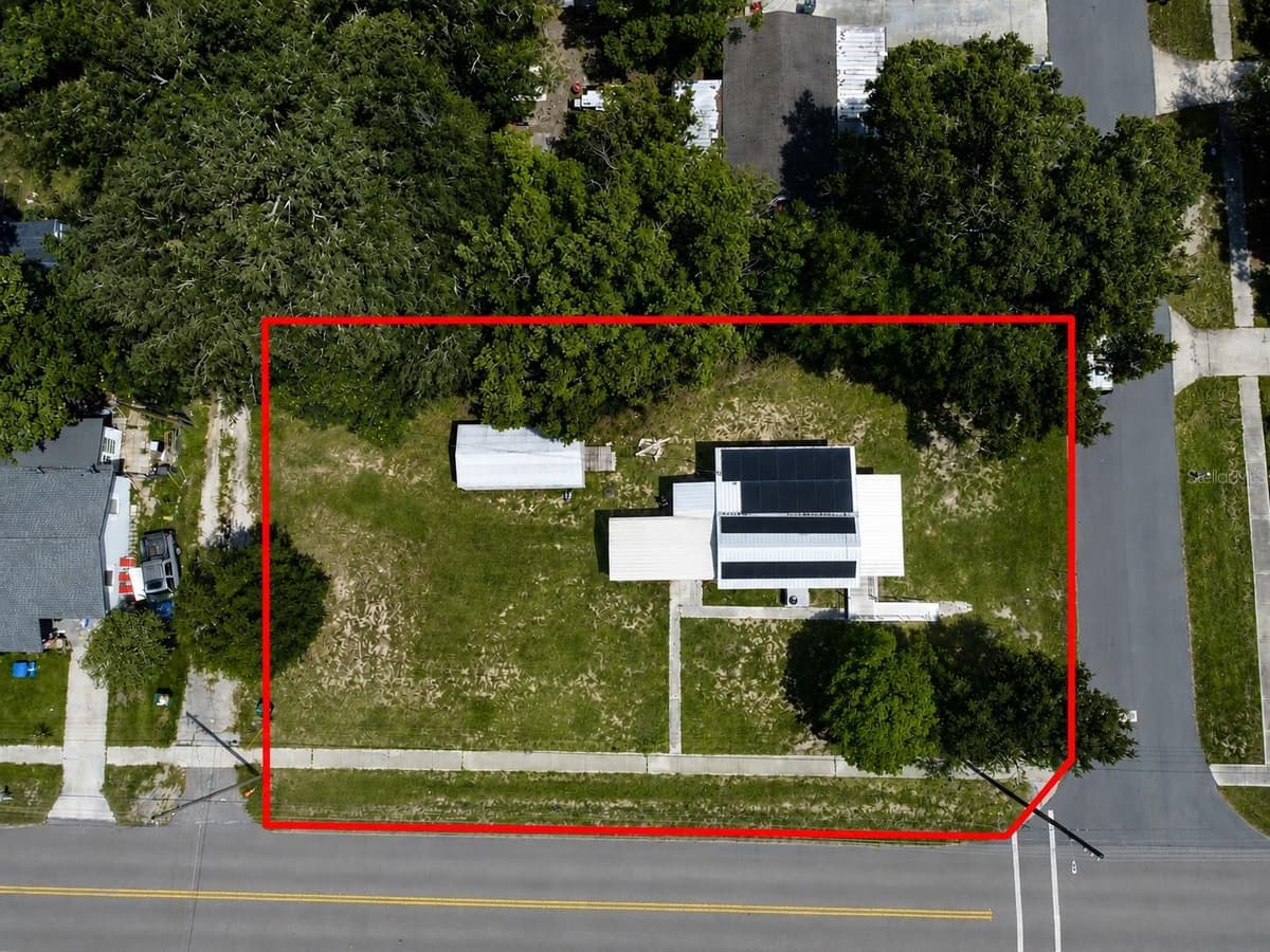 5811 11TH STREET — photo 3 of 26
