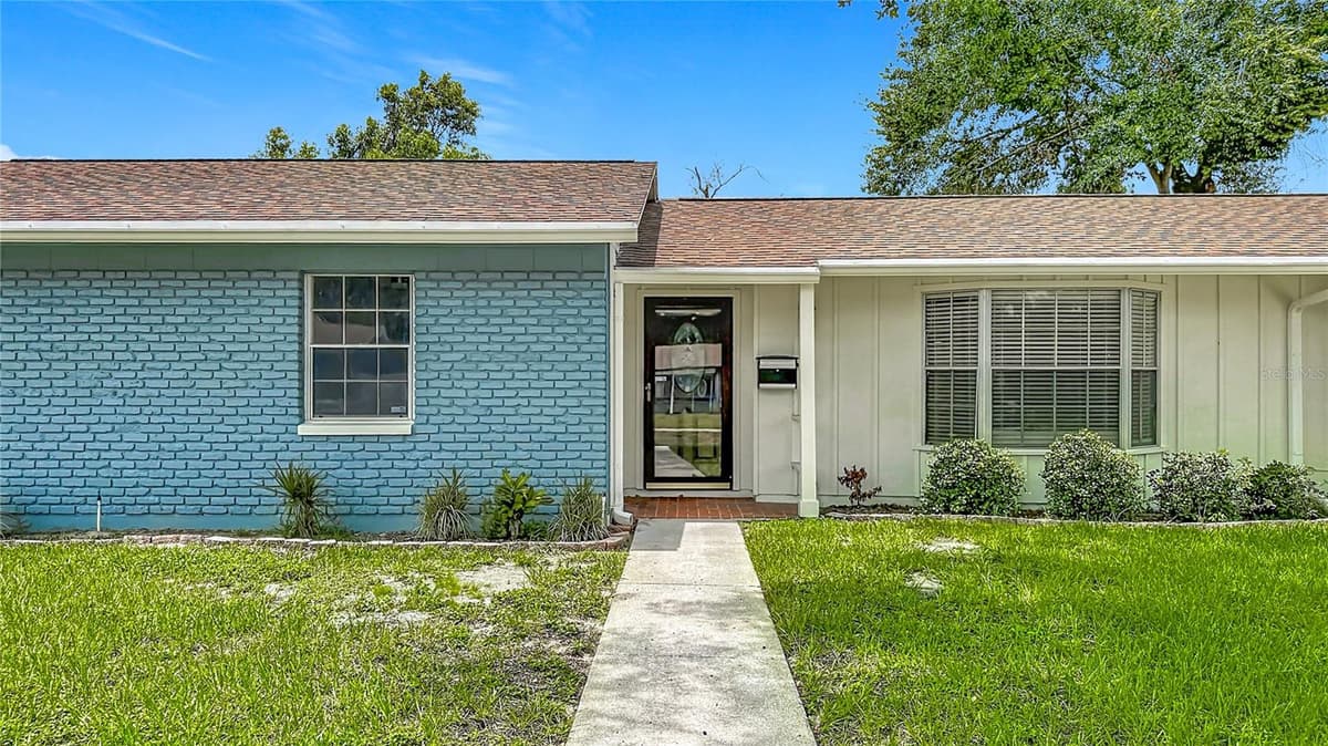 514 HILDA DRIVE — photo 4 of 46