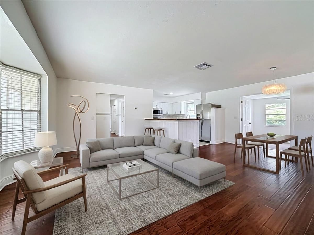 514 HILDA DRIVE — photo 12 of 46