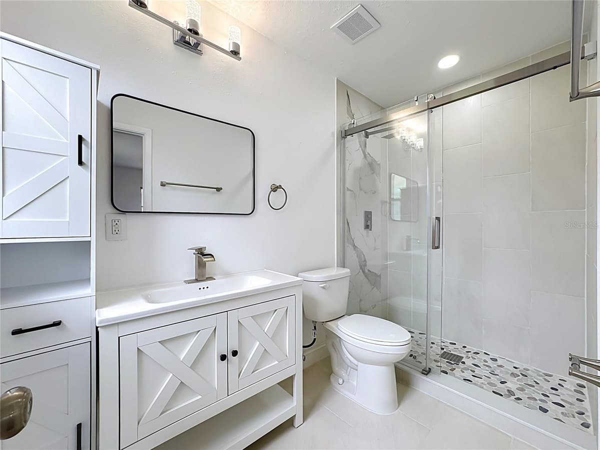 514 HILDA DRIVE — photo 33 of 46