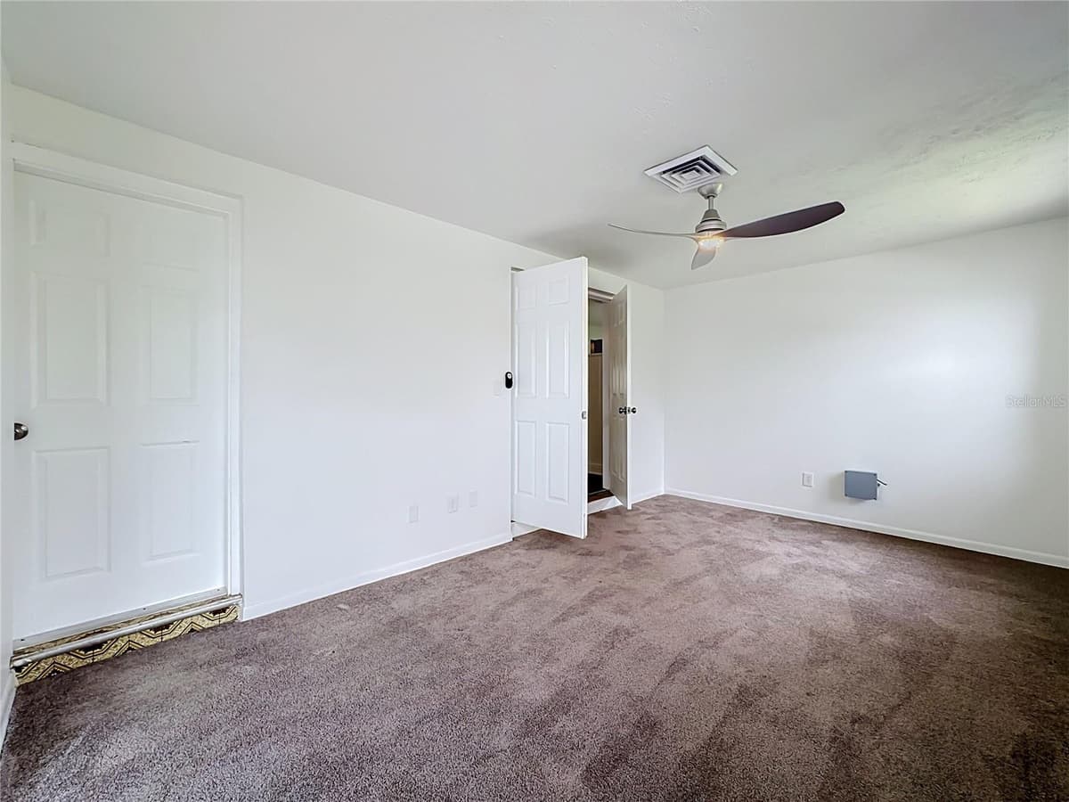 514 HILDA DRIVE — photo 28 of 46
