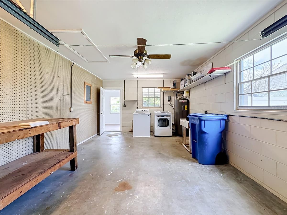 514 HILDA DRIVE — photo 43 of 46