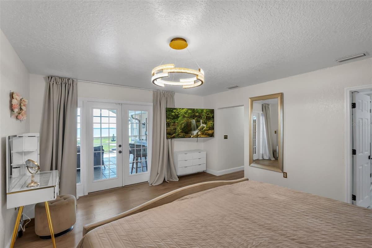 606 SHORE DRIVE — photo 27 of 66