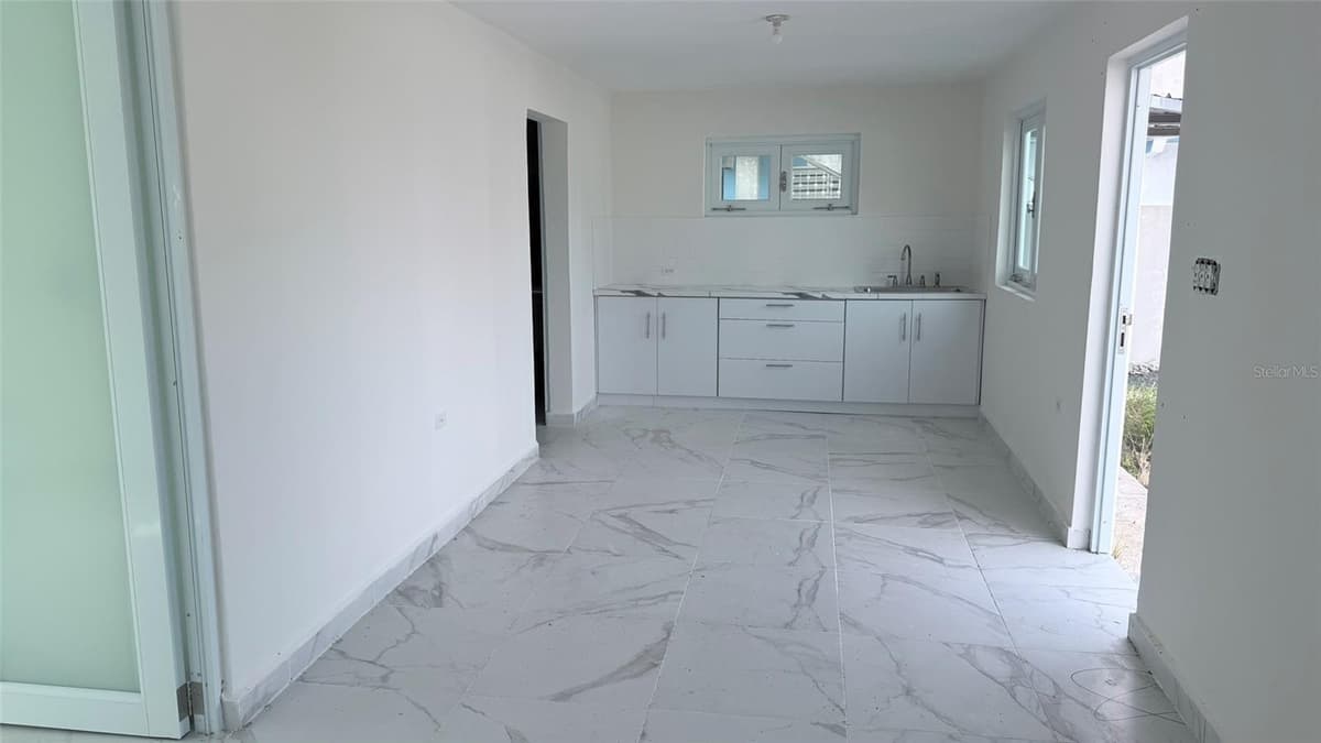 386 HEBREOS — photo 6 of 17
