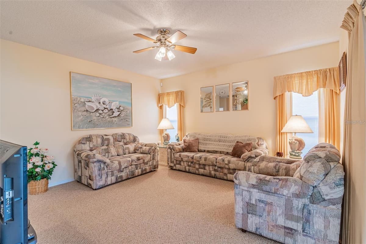 7 TAMIAMI WAY — photo 11 of 17