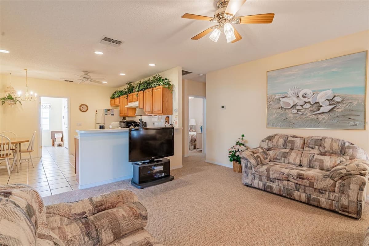 7 TAMIAMI WAY — photo 10 of 17