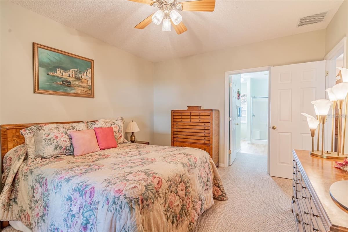7 TAMIAMI WAY — photo 13 of 17