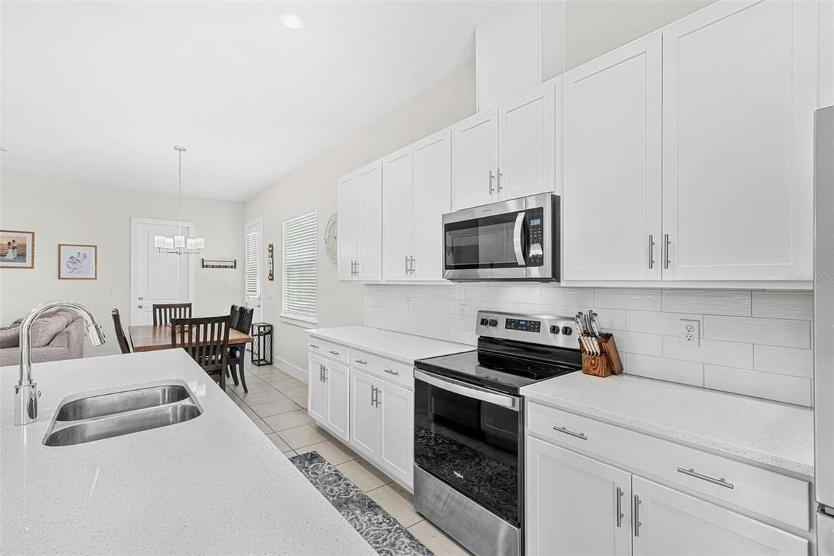 1445 BROOKDALE COURT — photo 8 of 53