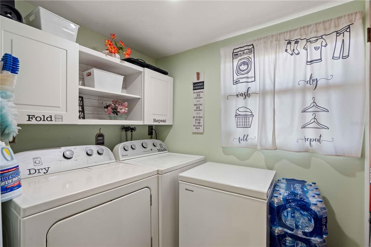 7623 RADCLIFFE CIRCLE — photo 16 of 29