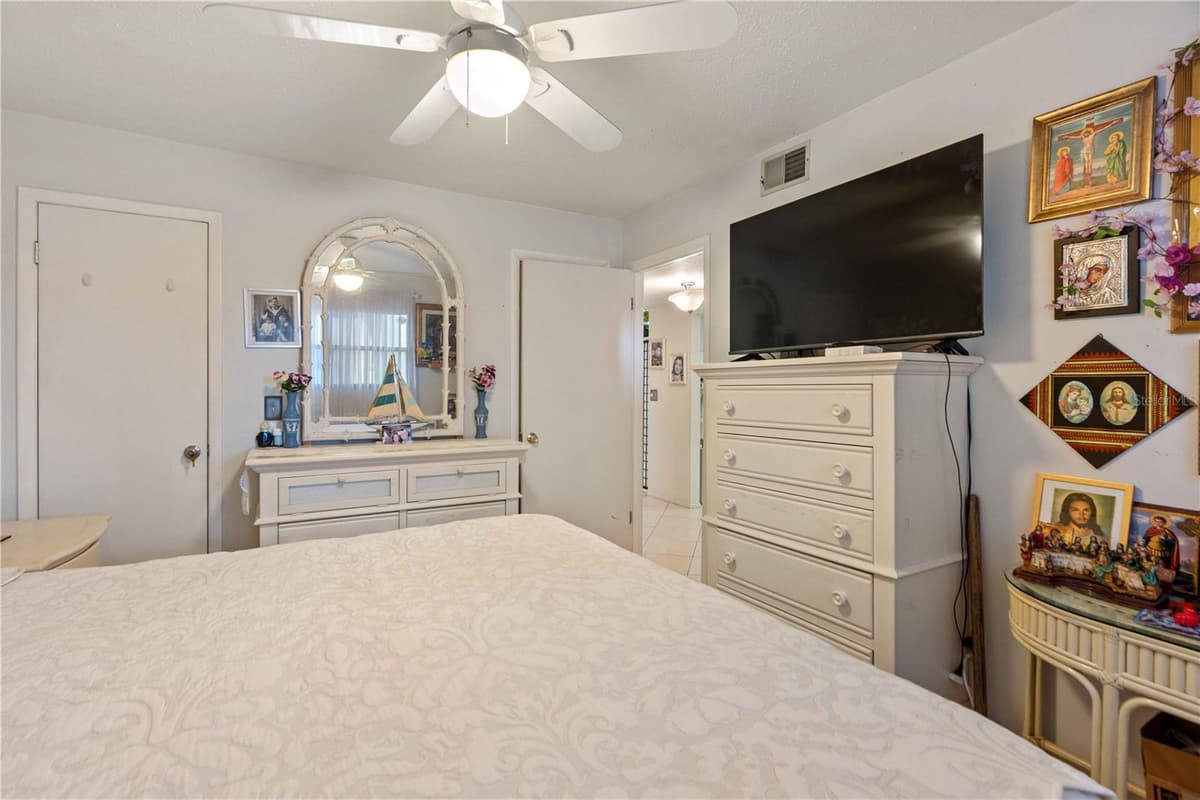 7623 RADCLIFFE CIRCLE — photo 15 of 29
