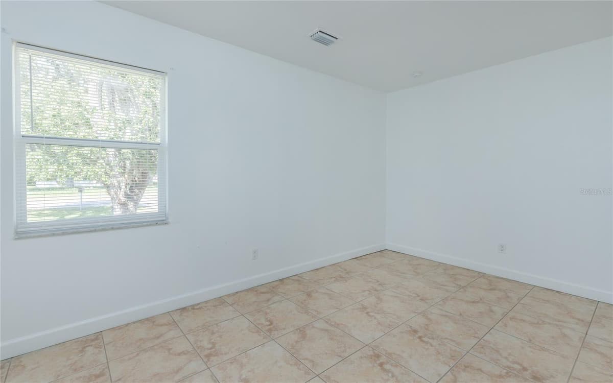 1818/1822 STEVENSON ROAD — photo 11 of 25