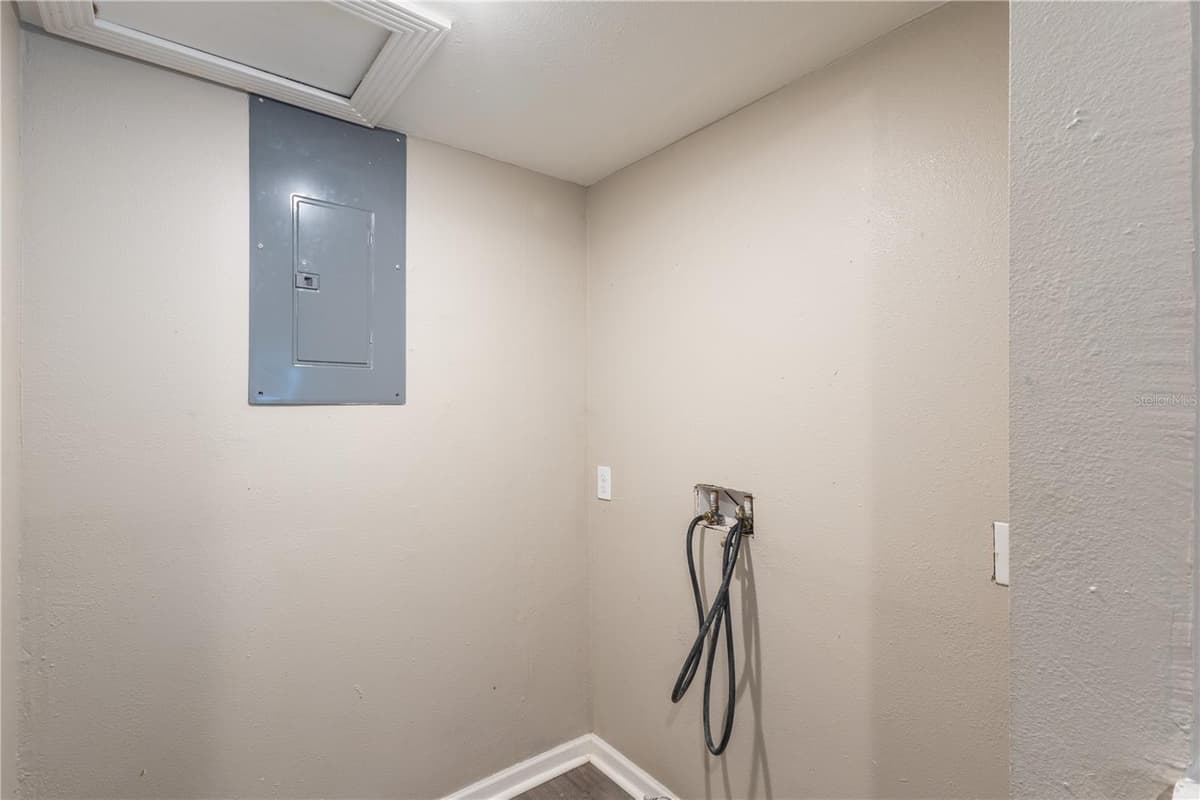 320 ALTHEA AVENUE — photo 23 of 28
