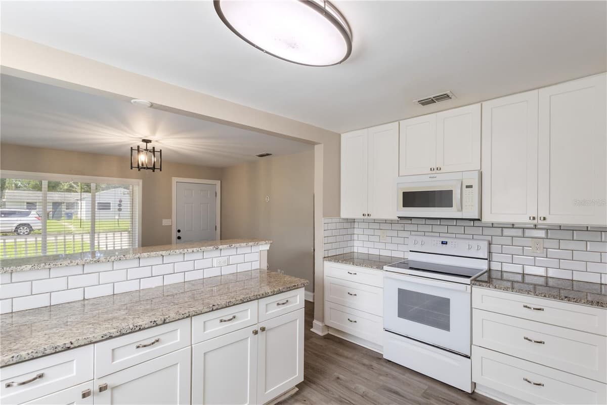 320 ALTHEA AVENUE — photo 7 of 28