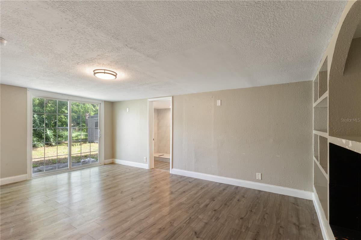 320 ALTHEA AVENUE — photo 8 of 28