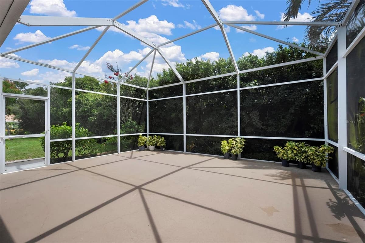 6852 SAGEBRUSH CIRCLE — photo 30 of 43