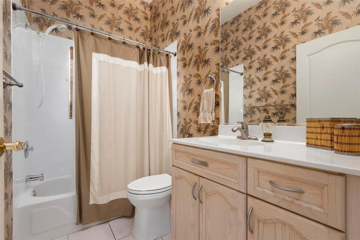 6852 SAGEBRUSH CIRCLE — photo 25 of 43