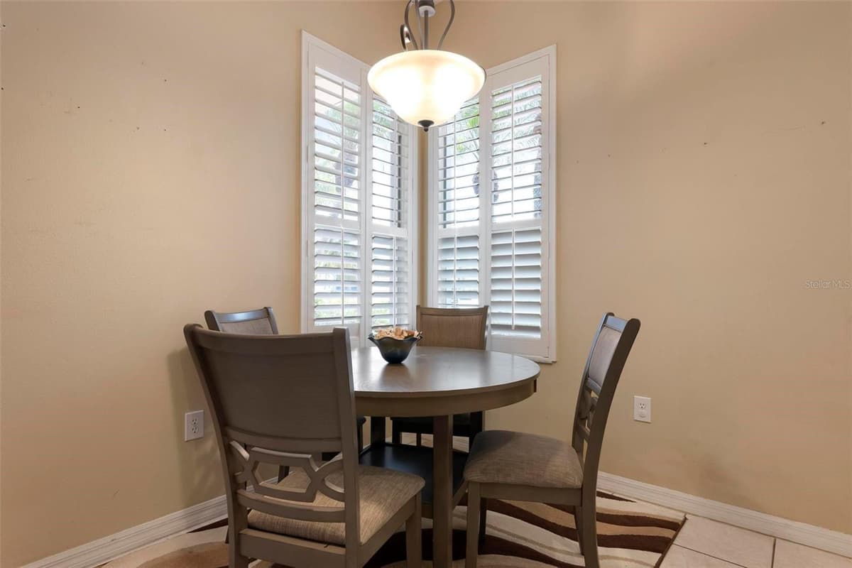 6852 SAGEBRUSH CIRCLE — photo 16 of 43