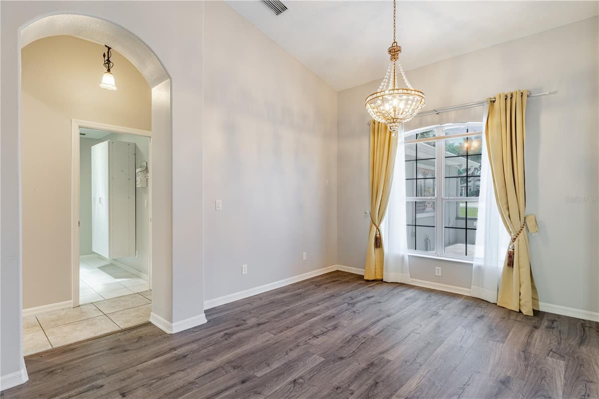 5121 AURORA DRIVE — photo 25 of 46