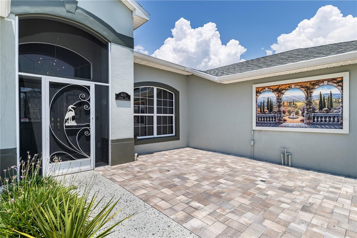 5121 AURORA DRIVE — photo 14 of 46