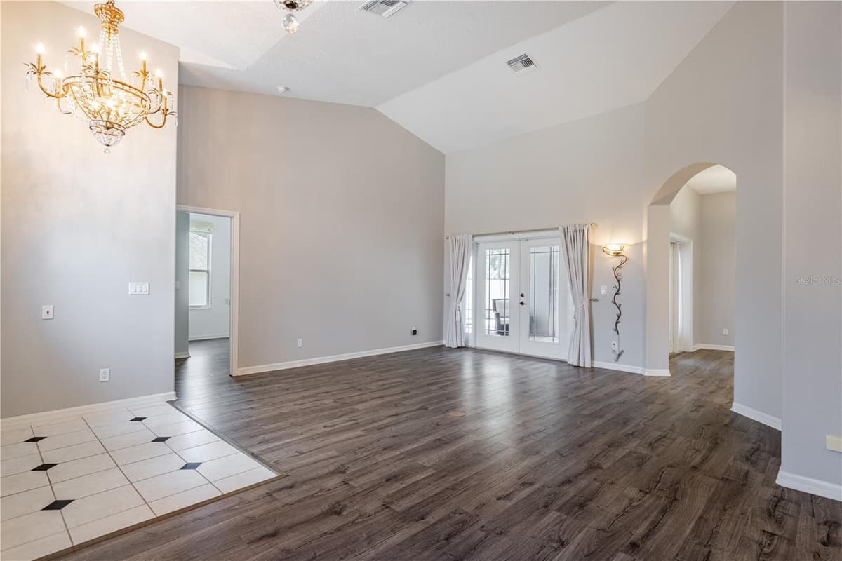 5121 AURORA DRIVE — photo 24 of 46