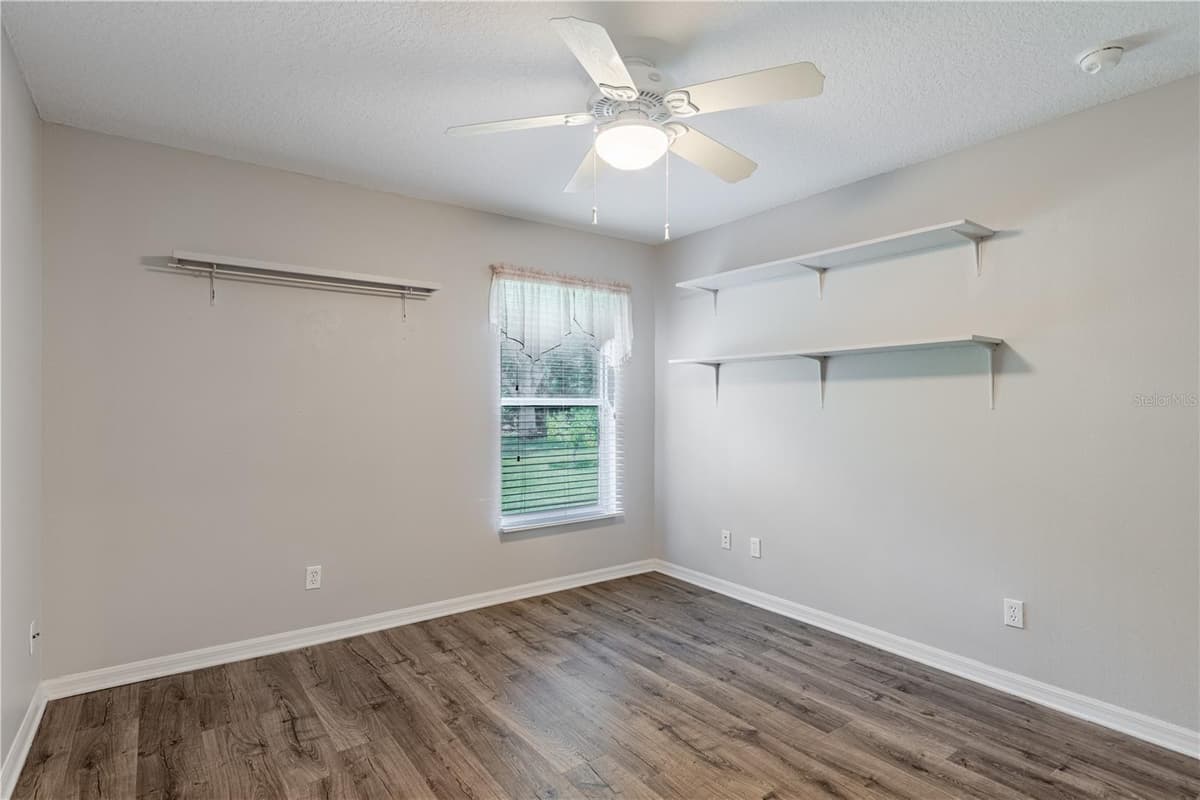 5121 AURORA DRIVE — photo 36 of 46