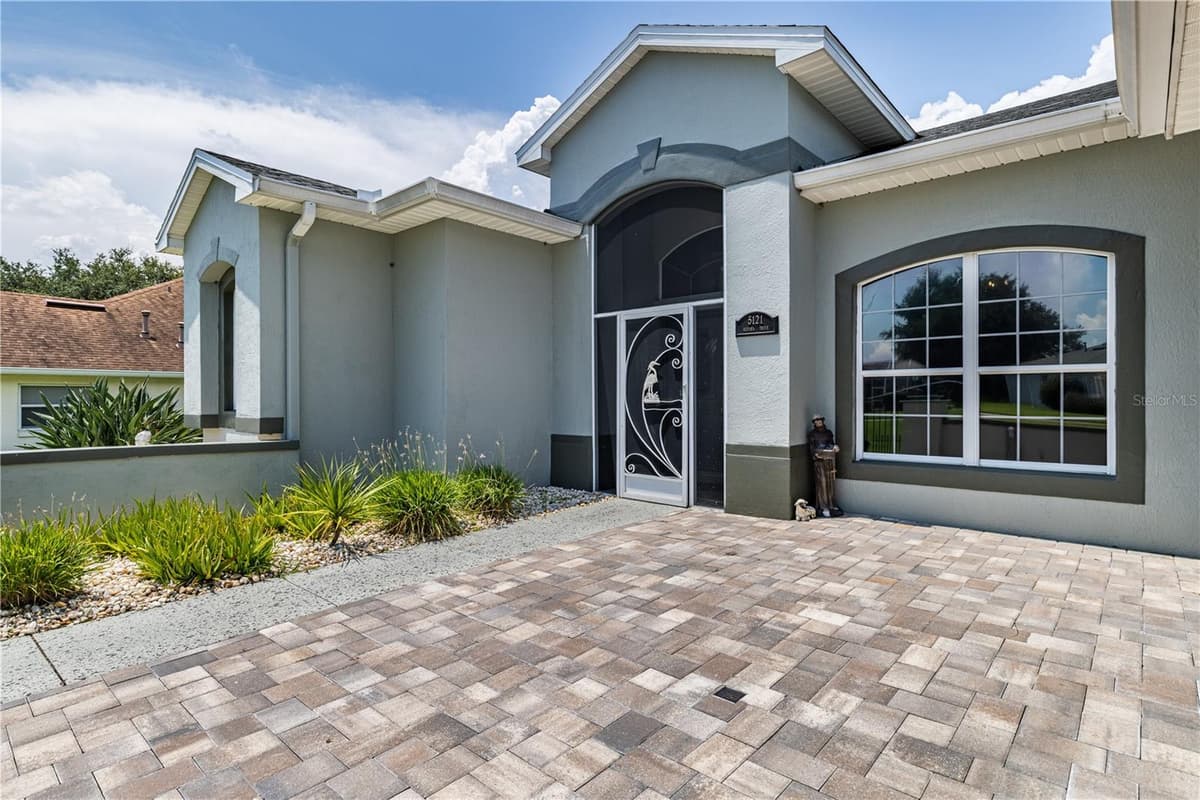 5121 AURORA DRIVE — photo 13 of 46