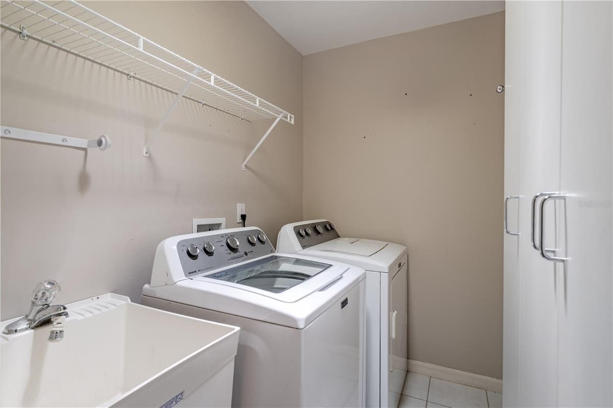 5121 AURORA DRIVE — photo 44 of 46
