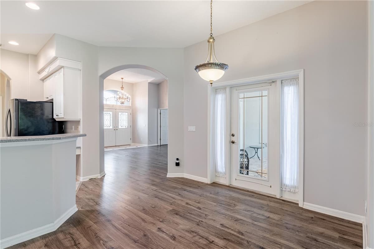 5121 AURORA DRIVE — photo 33 of 46