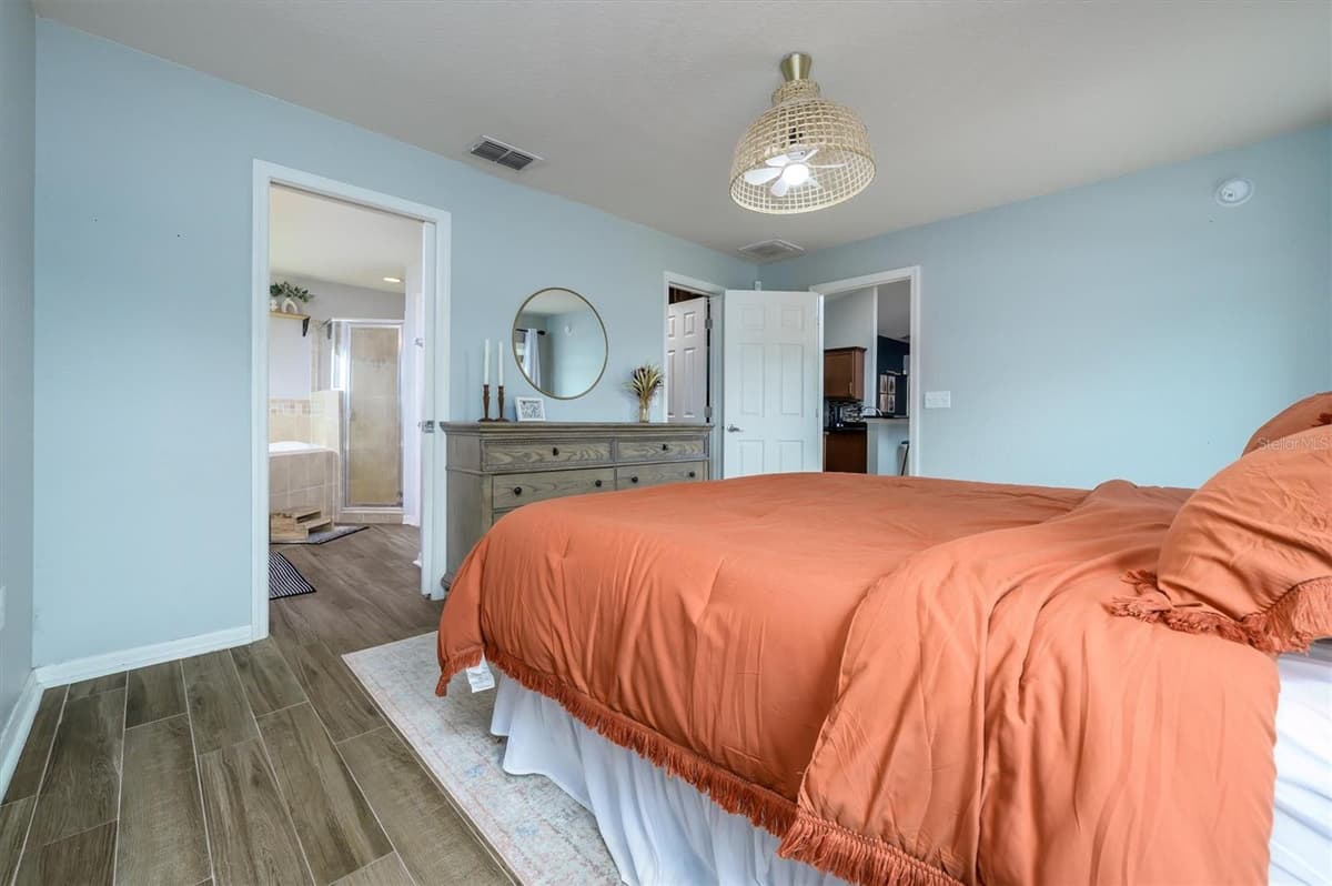 708 TOWER GROVE DRIVE — photo 13 of 34