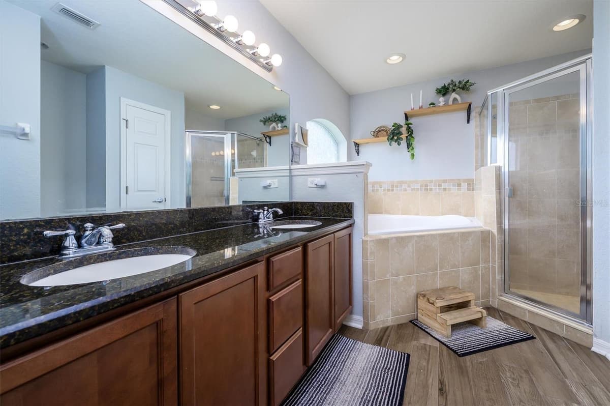 708 TOWER GROVE DRIVE — photo 14 of 34