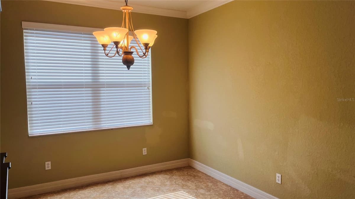 1221 DUMAINE AVENUE — photo 3 of 24