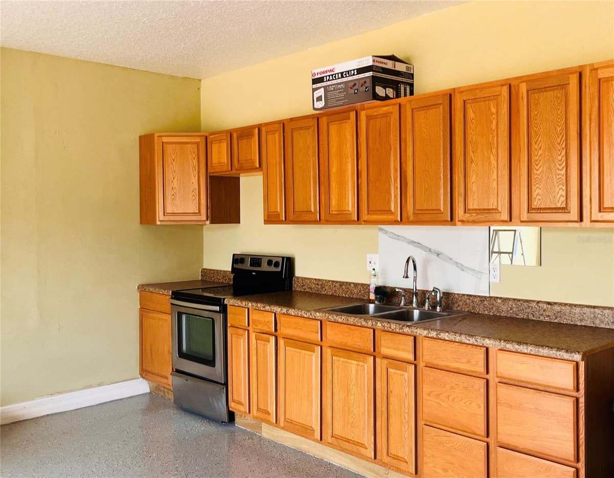 1221 DUMAINE AVENUE — photo 19 of 24