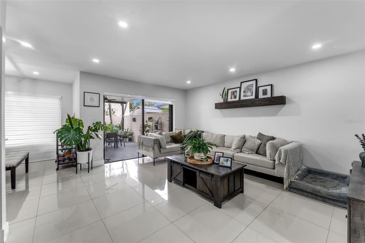 14932 SW 89TH ST — photo 9 of 49