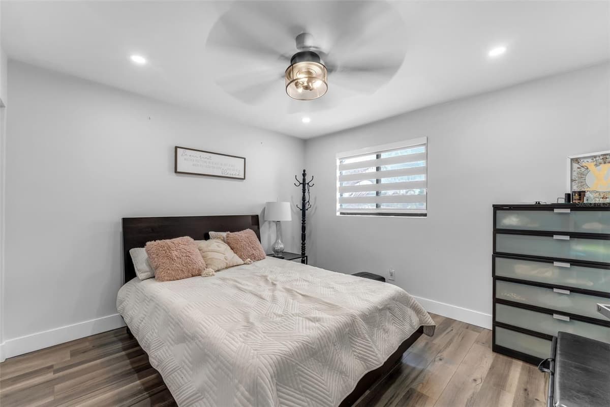 14932 SW 89TH ST — photo 14 of 49