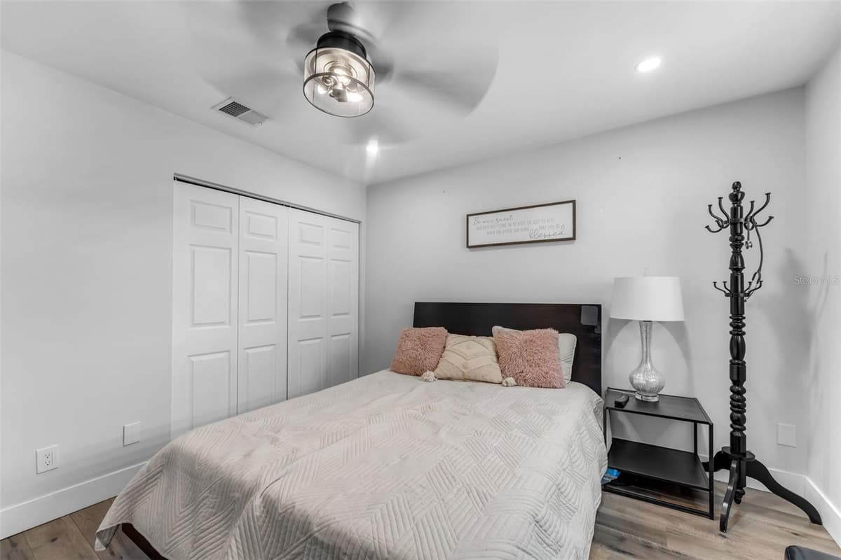 14932 SW 89TH ST — photo 15 of 49